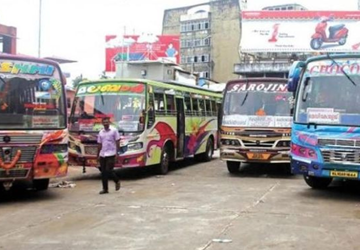 നിരക്ക് വര്‍ധനവ് പരിഗണിക്കാമെന്ന് ഗതാഗതവകുപ്പ് മന്ത്രി;സ്വകാര്യബസ് സമരം പിന്‍വലിച്ചു