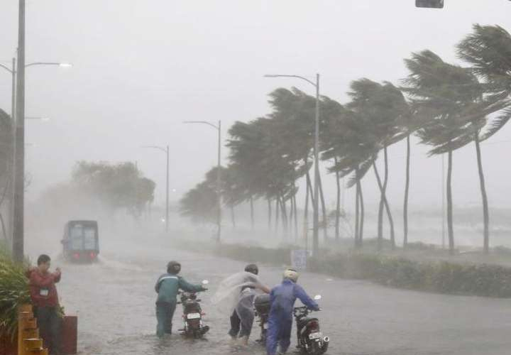 കനത്ത മഴയെത്തുടര്‍ന്ന് സംസ്ഥാനത്തിന് 200 കോടി രൂപയുടെ നഷ്ടം