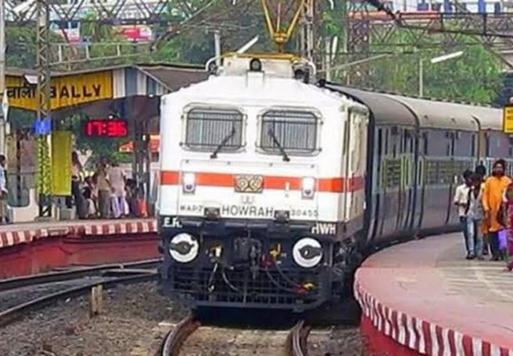 സാമ്പത്തിക മാന്ദ്യം; ഇന്ത്യന്‍ റെയില്‍വെയും തളര്‍ച്ചയില്‍; വരുമാനത്തില്‍ ഭീമമായ ഇടിവ്