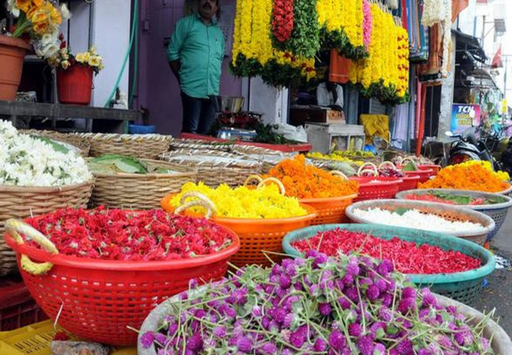 ഉണരാതെ ഓണ വിപണി; കൊവിഡ് പ്രതിസന്ധി രൂക്ഷം